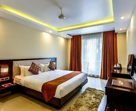 Hotel Golden Plateau